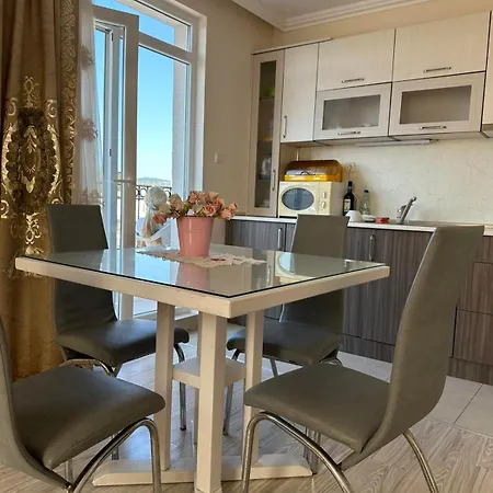 Apartment Persani 3 Sanny Slantschew brjag